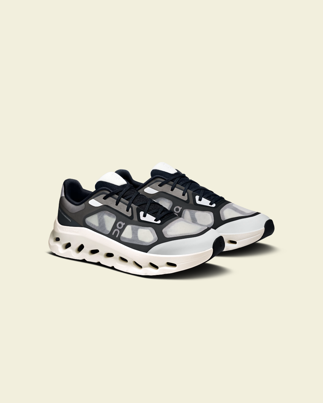 Cloudtilt Remix Black|Ivory